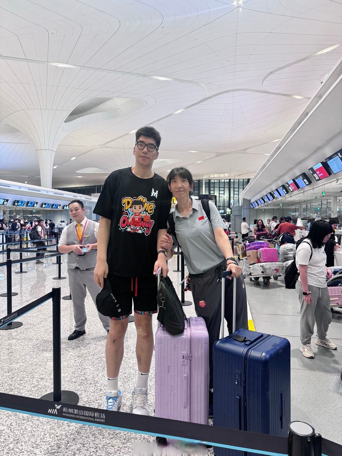 九游体育官方网站包含今夜浙江稠州调整名单以备西甲，篮板制胜环节打磨，球迷炸锅，球探报告显示潜力的词条